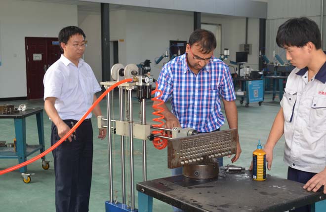 攻絲機|氣動攻絲機|電動攻絲機